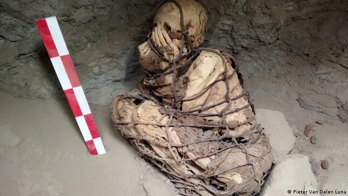 Múmia pré-incaica