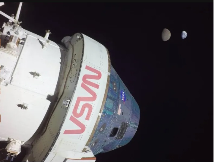 A Terra e a Lua vistas pela Missão Artemis I