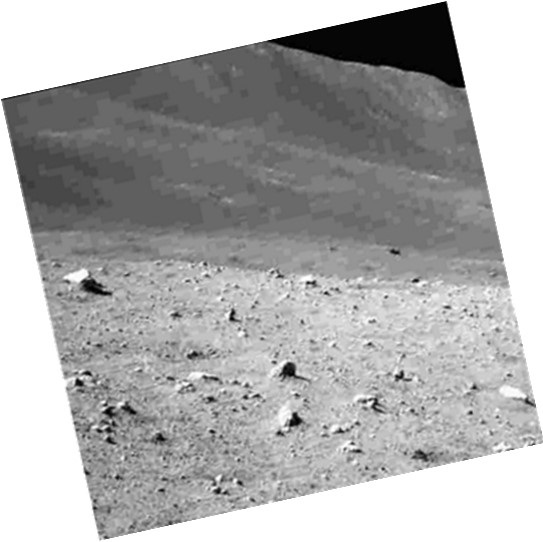 Foto da superfície lunar feita pela SLIM