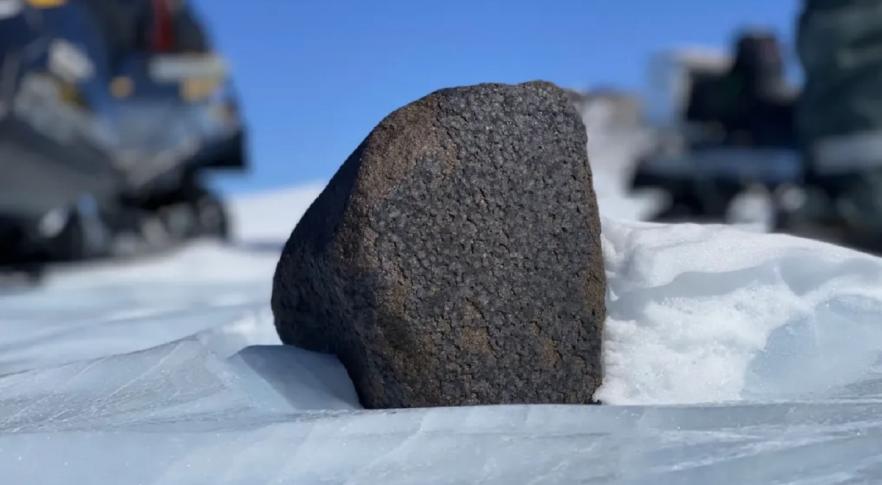 Meteorito encontrado na Antártida