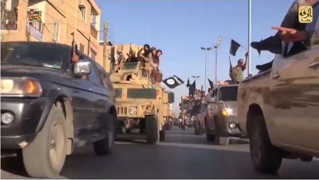 Filmagens secretas revelam terror e repressão na "capital" do ISIS-0