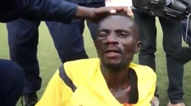 Vídeo: torcedores ferozes atacam árbitro no Congo-0