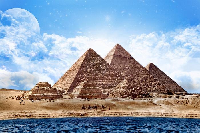 Conheça a história do sultão extremista que demoliu pirâmides egípcias-0