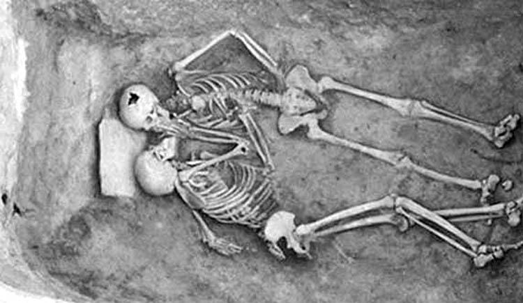 Os amantes de Hasanlu: o beijo que já dura 2.800 anos-0