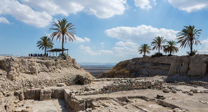 Túmulo de 3600 anos cheio de riquezas é encontrado em cidade bíblica-0