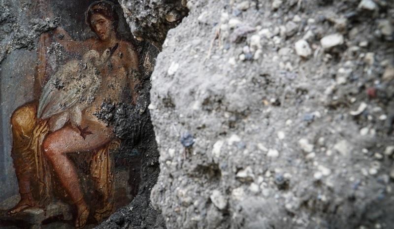 Pintura erótica é descoberta nas ruínas de Pompeia-0
