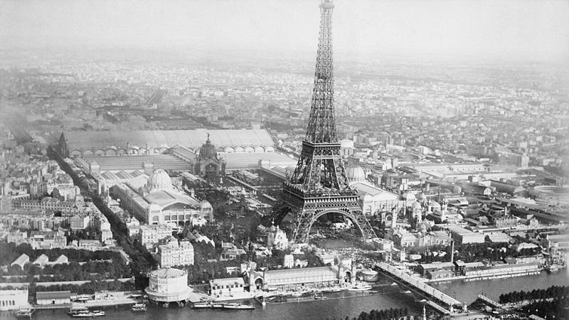 É inaugurada a Torre Eiffel, em Paris-0