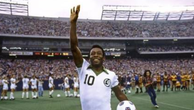 Última partida de Pelé como jogador profissional-0
