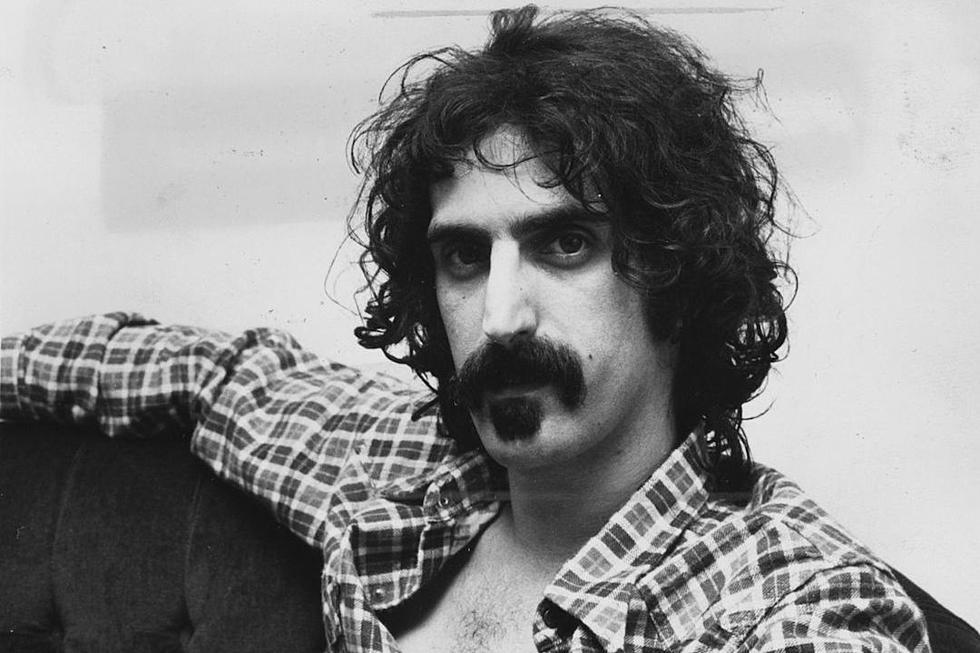 Morre o controverso músico Frank Zappa-0