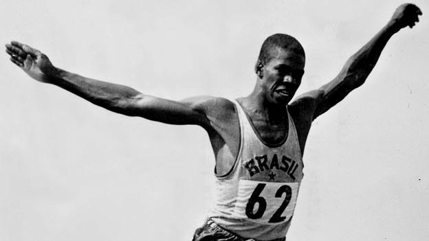 Morre Adhemar Ferreira da Silva, bicampeão olímpico brasileiro no salto triplo-0