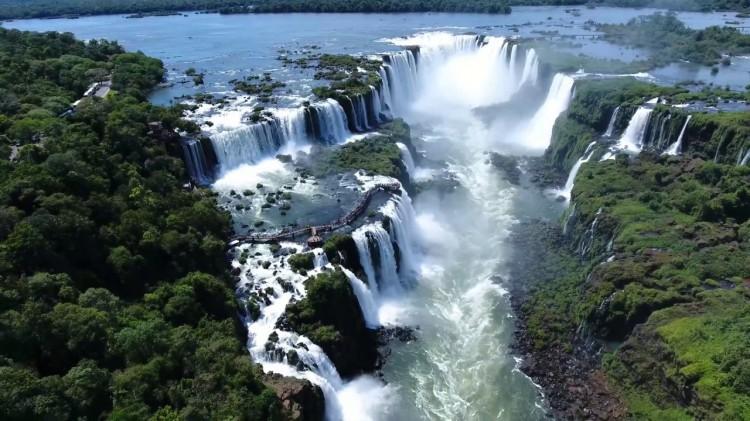 Espanhol Cabeza de Vaca descobre as Cataratas do Iguaçu-0