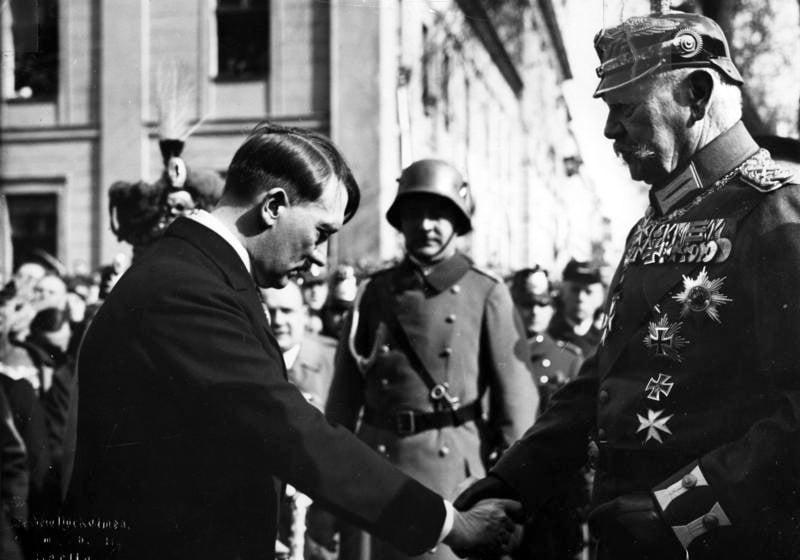 Paul von Hindenburg eleito presidente da Alemanha-0