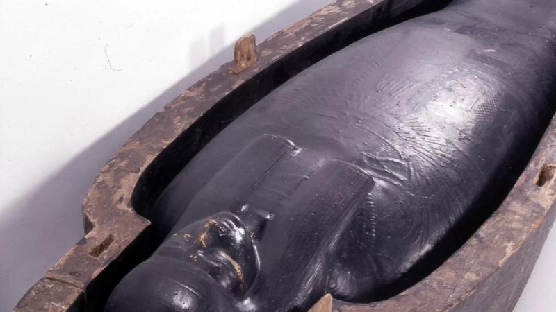 O que é a misteriosa gosma negra encontrada em sarcófagos egípcios?-0
