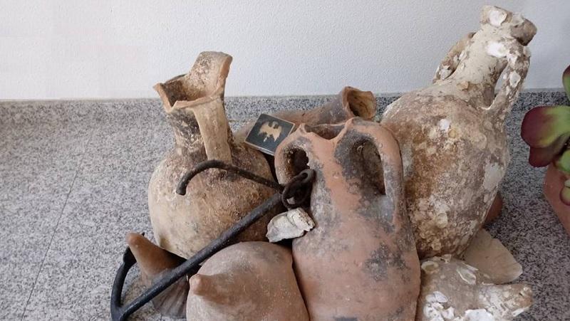 Polícia da Espanha encontra artefatos do Império Romano em mercado de frutos do mar -0
