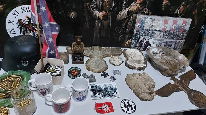 Policiais fecham fábrica de artefatos nazistas em Santa Catarina-0