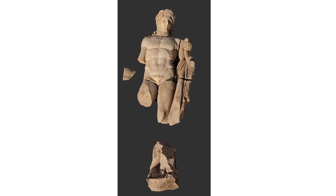 Estátua de Hércules de 2 mil anos é encontrada bem preservada na Grécia-0