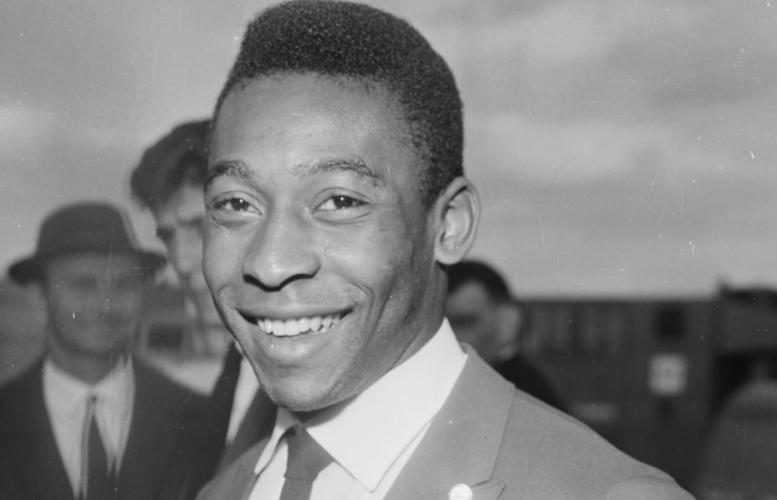 Nasce Pelé, o maior jogador de futebol de todos os tempos-0