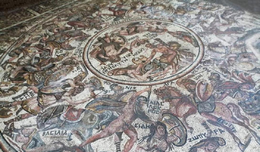 Espetacular mosaico romano que retrata a Guerra de Troia é encontrado na Síria-0