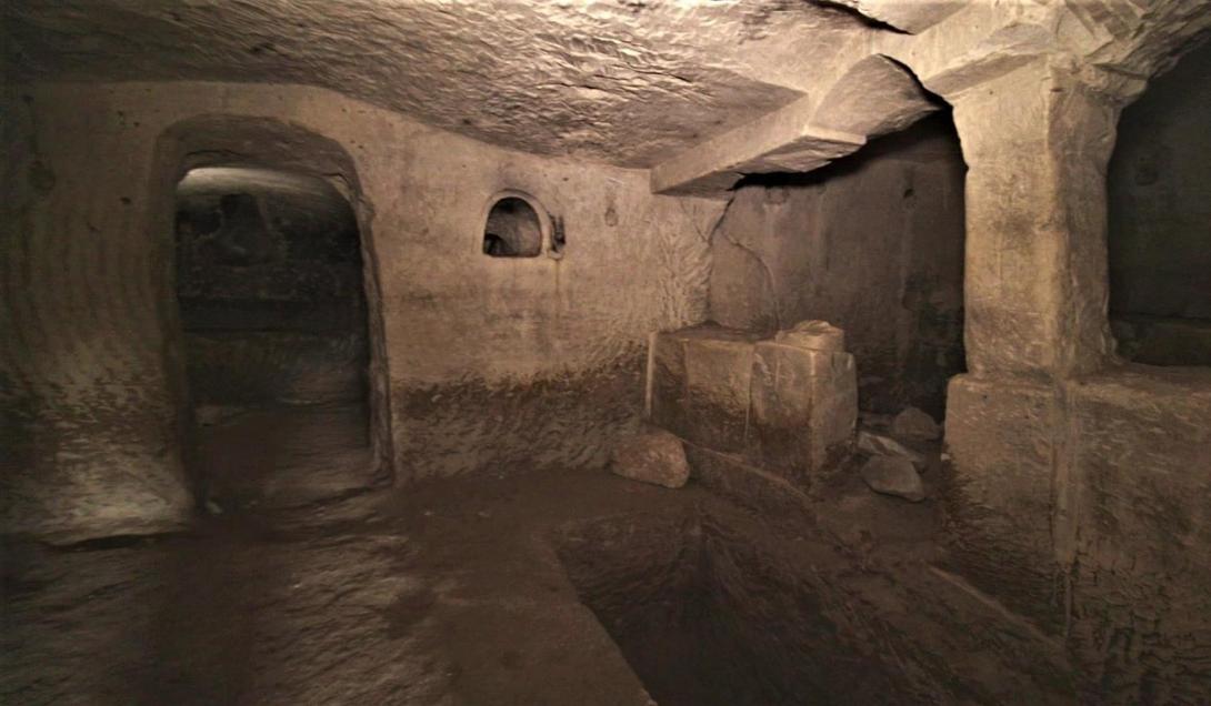 Tumba de 2 mil anos é encontrada no local onde a parteira de Jesus teria sido enterrada-0