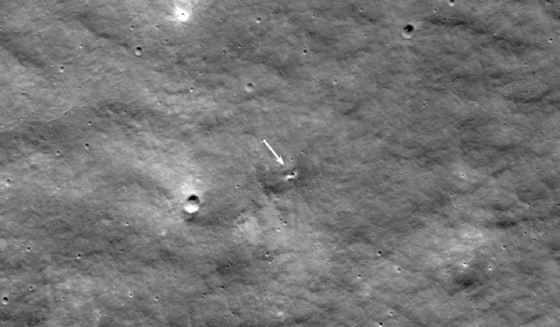 Nova cratera é formada pela colisão de sonda russa com a Lua-0