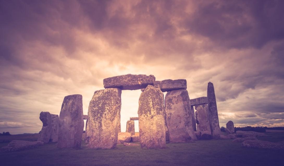Stonehenge: Novo estudo derruba a teoria sobre a origem da Pedra do Altar-0