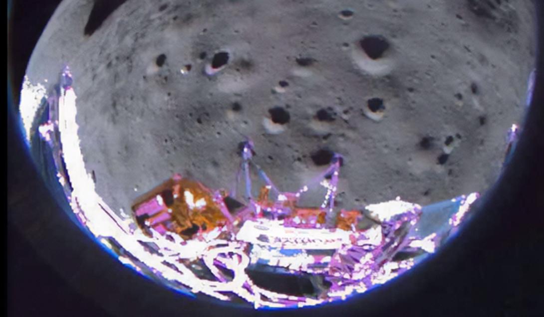 Módulo privado envia as primeiras imagens do Polo Sul da Lua, local jamais explorado -0